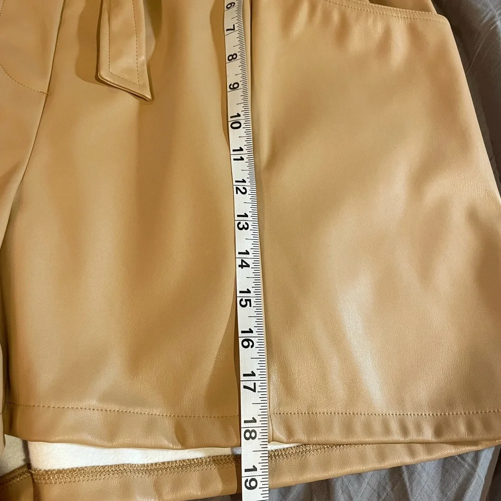Jolie & Joy‎ Tan “Faux Leather”Shorts w/Elastic Waistband and Tie Waist, Size 3X